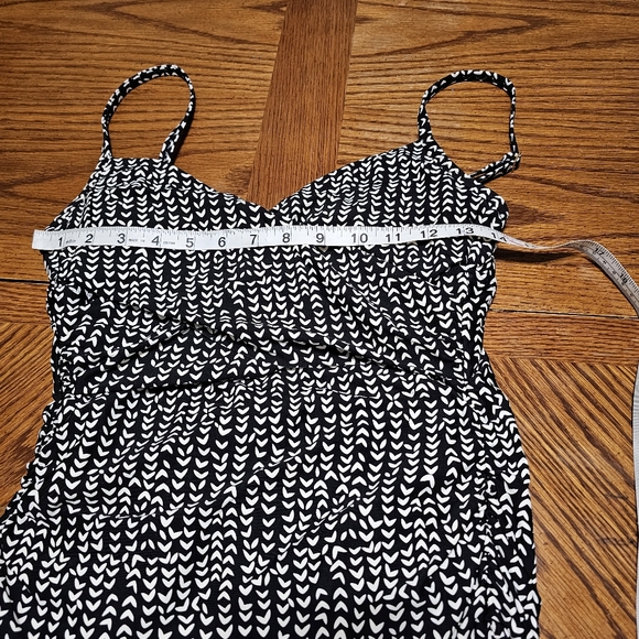 La Blanca Black and White Floral Swim Dress size 6 - Picture 2 of 7